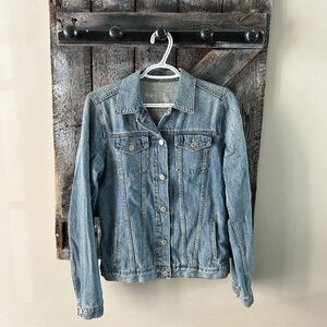 Women's GAP Stone Wash Jean Jacket - Size Medium